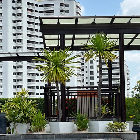 Delightful Condo In Central Location At Sukhumvit 49 بانكوك المظهر الخارجي الصورة