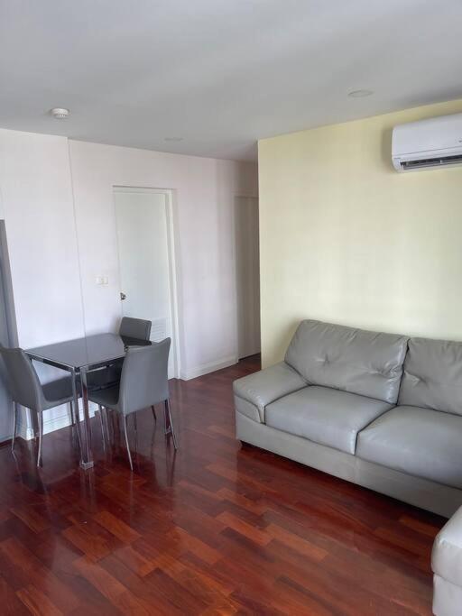 Delightful Condo In Central Location At Sukhumvit 49 بانكوك المظهر الخارجي الصورة